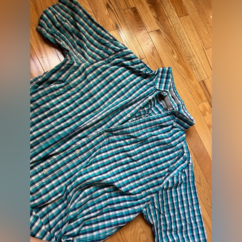 Sport button up